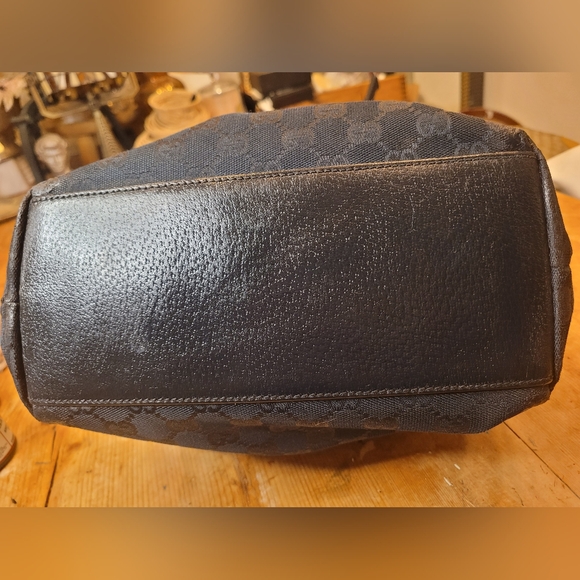 Gucci Black Canvas Stud Bucket Tote Bag - Picture 5 of 6